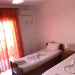 Sotiri 아파트